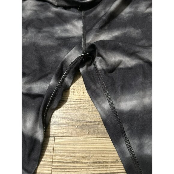 SO Womens Active Wear Leggings High-Rise Yoga Pants Gray Tie Dye Size Small - Picture 4 of 4